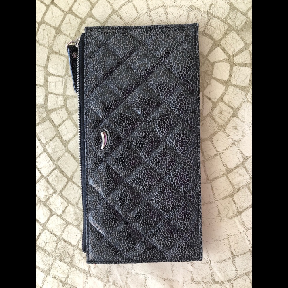 Tusk charcoal zip mini pouchette